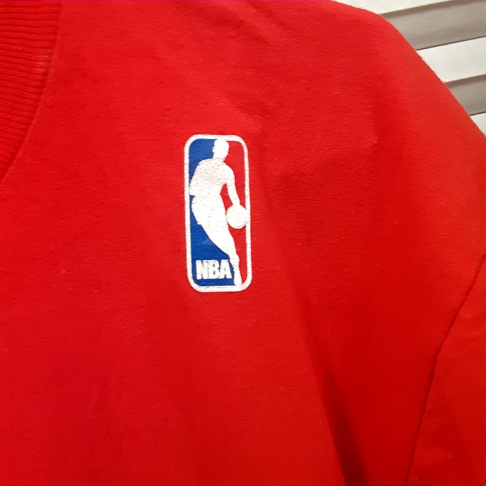 Chicago bulls short Sleeve tshirt. Size medium - Picture 5 of 10